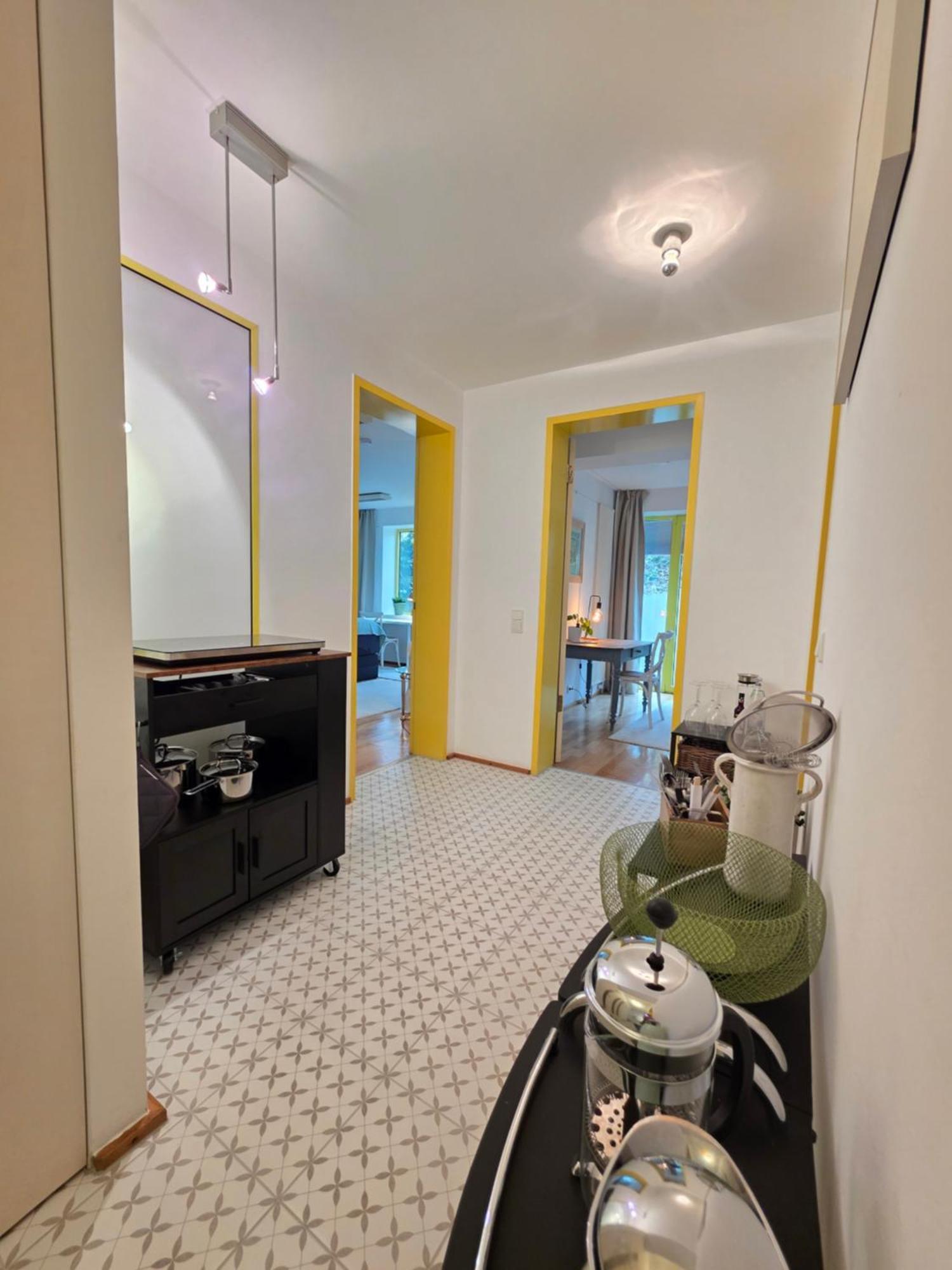 Zentrales, Ruhiges Idyll Mit Flair Düsseldorf