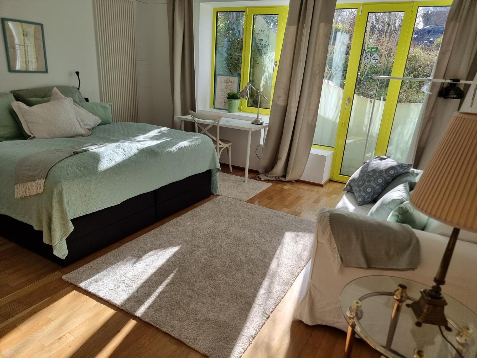 Zentrales, Ruhiges Idyll Mit Flair * Düsseldorf