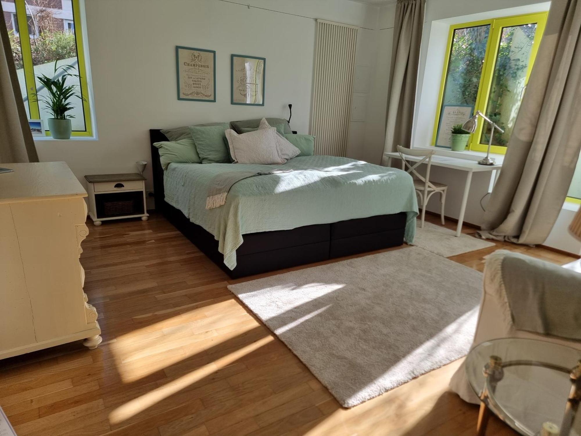 Zentrales, Ruhiges Idyll Mit Flair * Düsseldorf